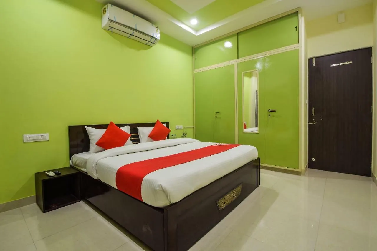 Oyo 35734 F Cube Hotel Udaipur